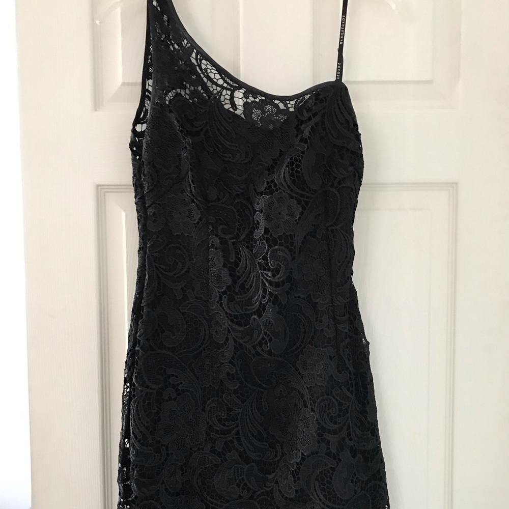 Jr. Black lace, one shoulder shift dress; size 9